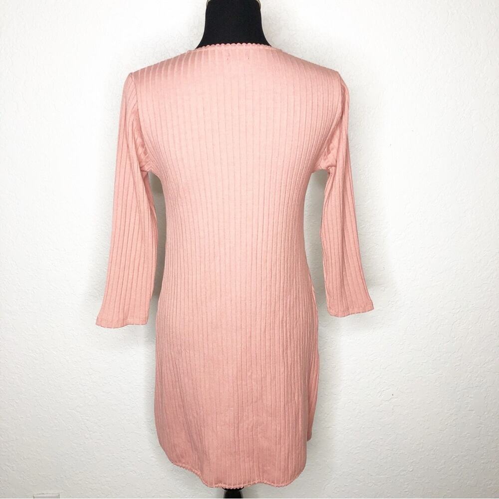 NBD pink ribbed knit v neck dress size Small - Picture 13 of 13